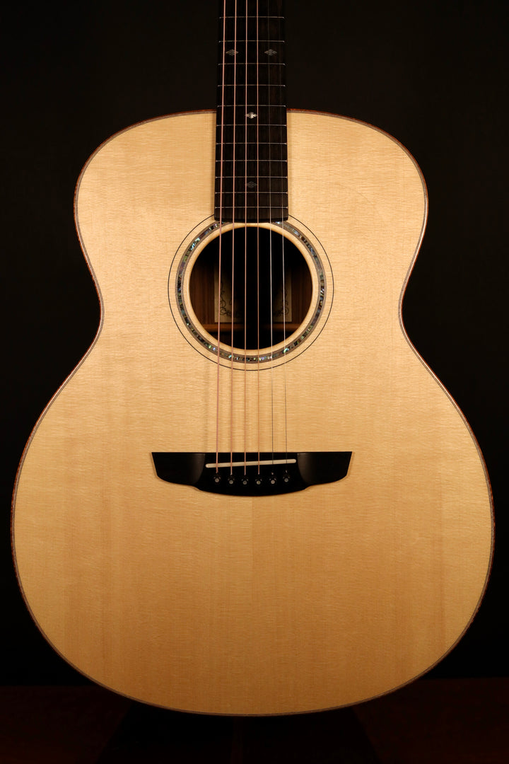 Goodall Concert Jumbo - German Spruce/East Indian Rosewood (NEW)