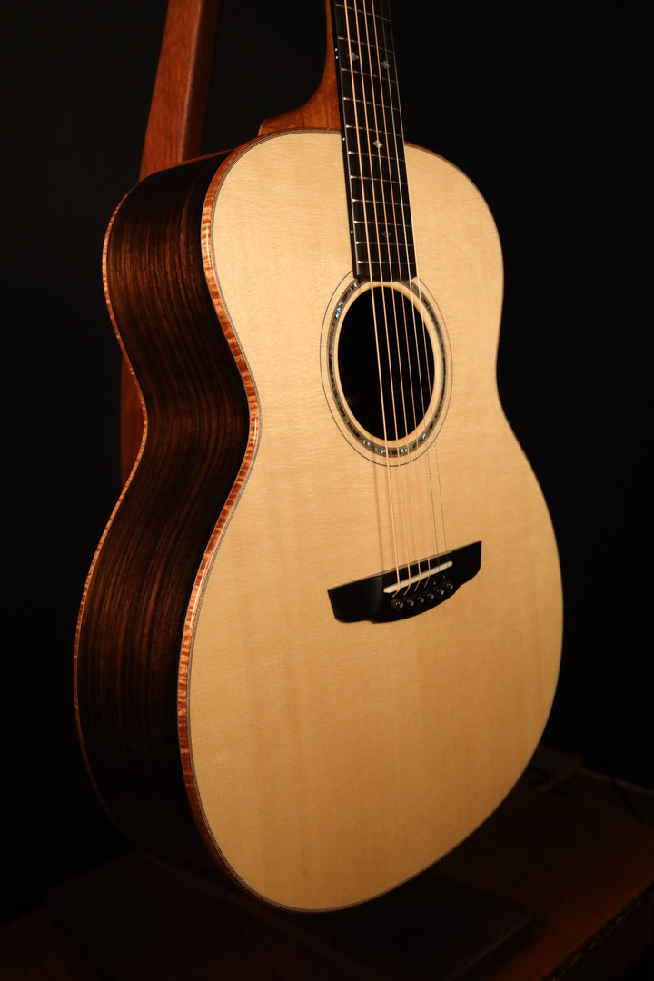 Goodall Concert Jumbo - German Spruce/East Indian Rosewood (NEW)