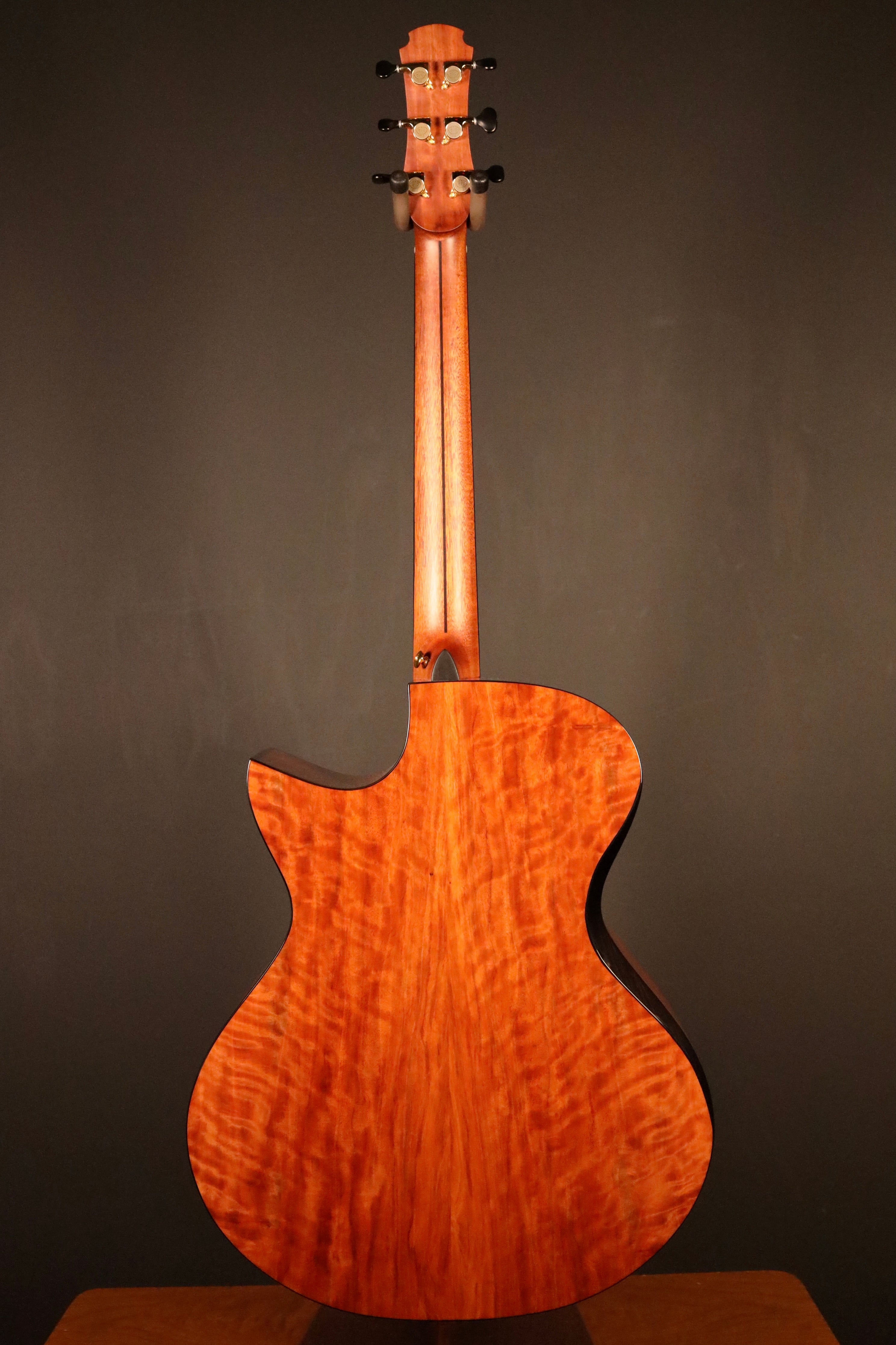 Hozen Blue Label MJ - Torrified Sinker Redwood/Lychee (NEW