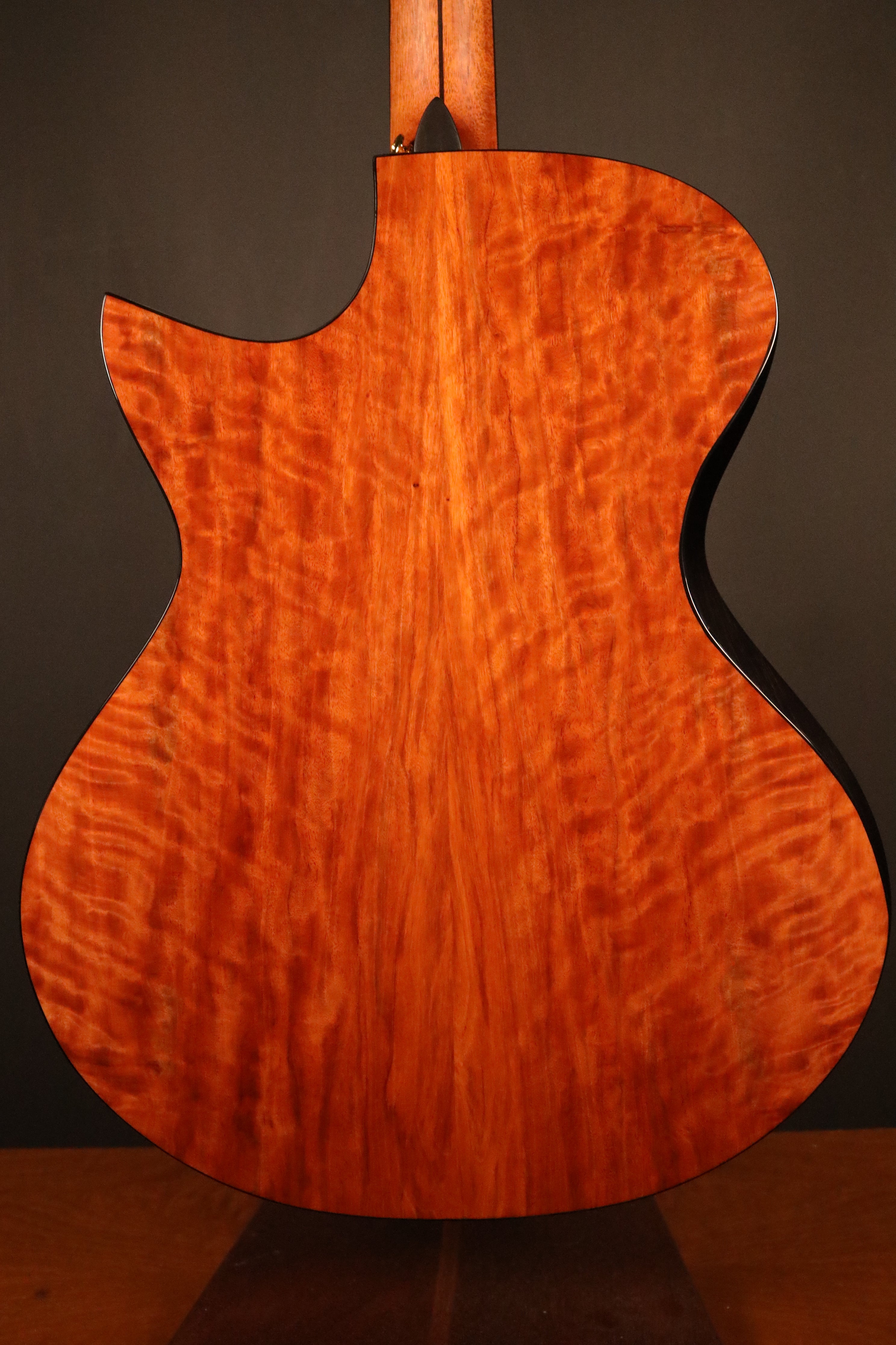 Hozen Blue Label MJ - Torrified Sinker Redwood/Lychee (NEW