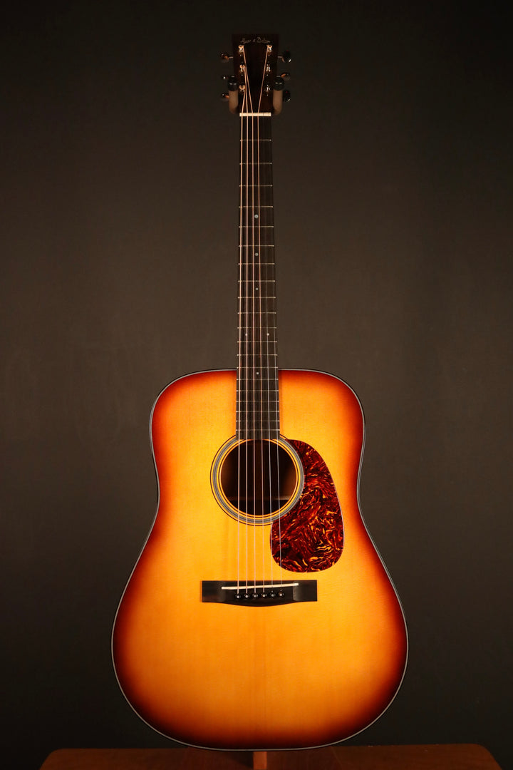 Huss and Dalton TD-M Custom - Sitka Spruce/Fiddleback Mahogany (NEW)