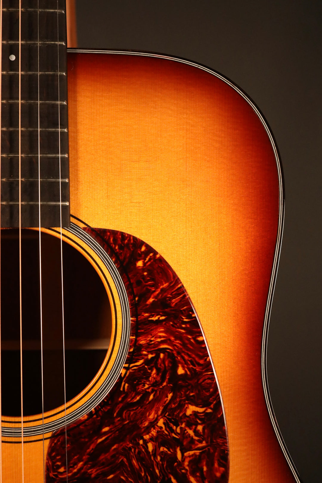 Huss and Dalton TD-M Custom - Sitka Spruce/Fiddleback Mahogany (NEW)