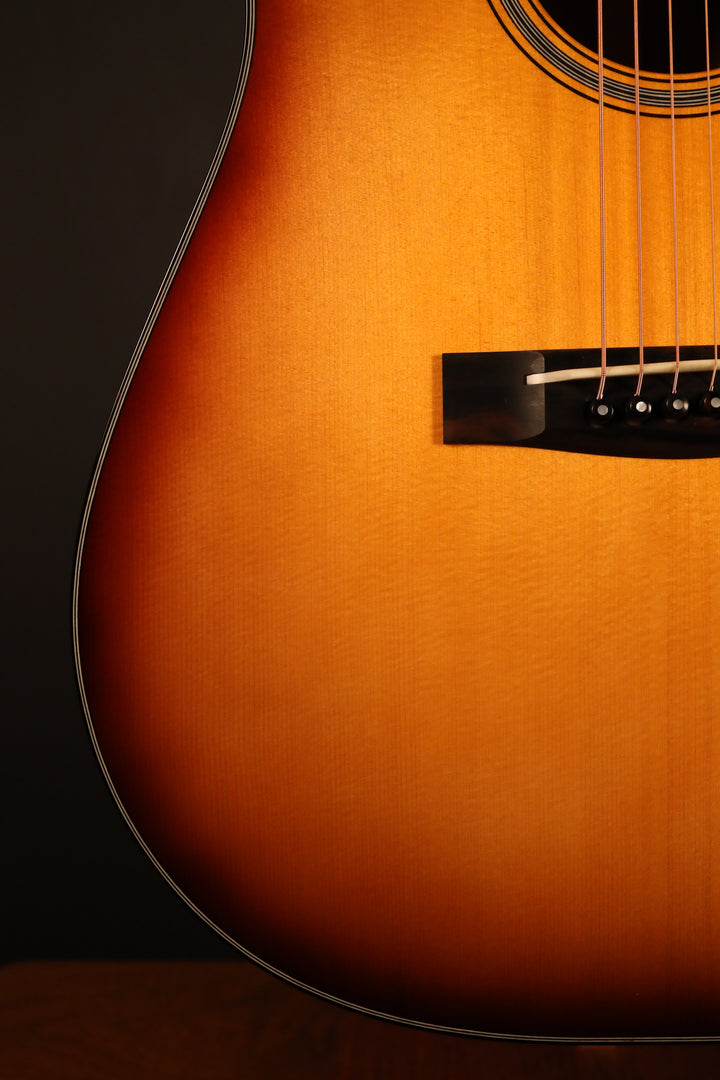 Huss and Dalton TD-M Custom - Sitka Spruce/Fiddleback Mahogany (NEW)