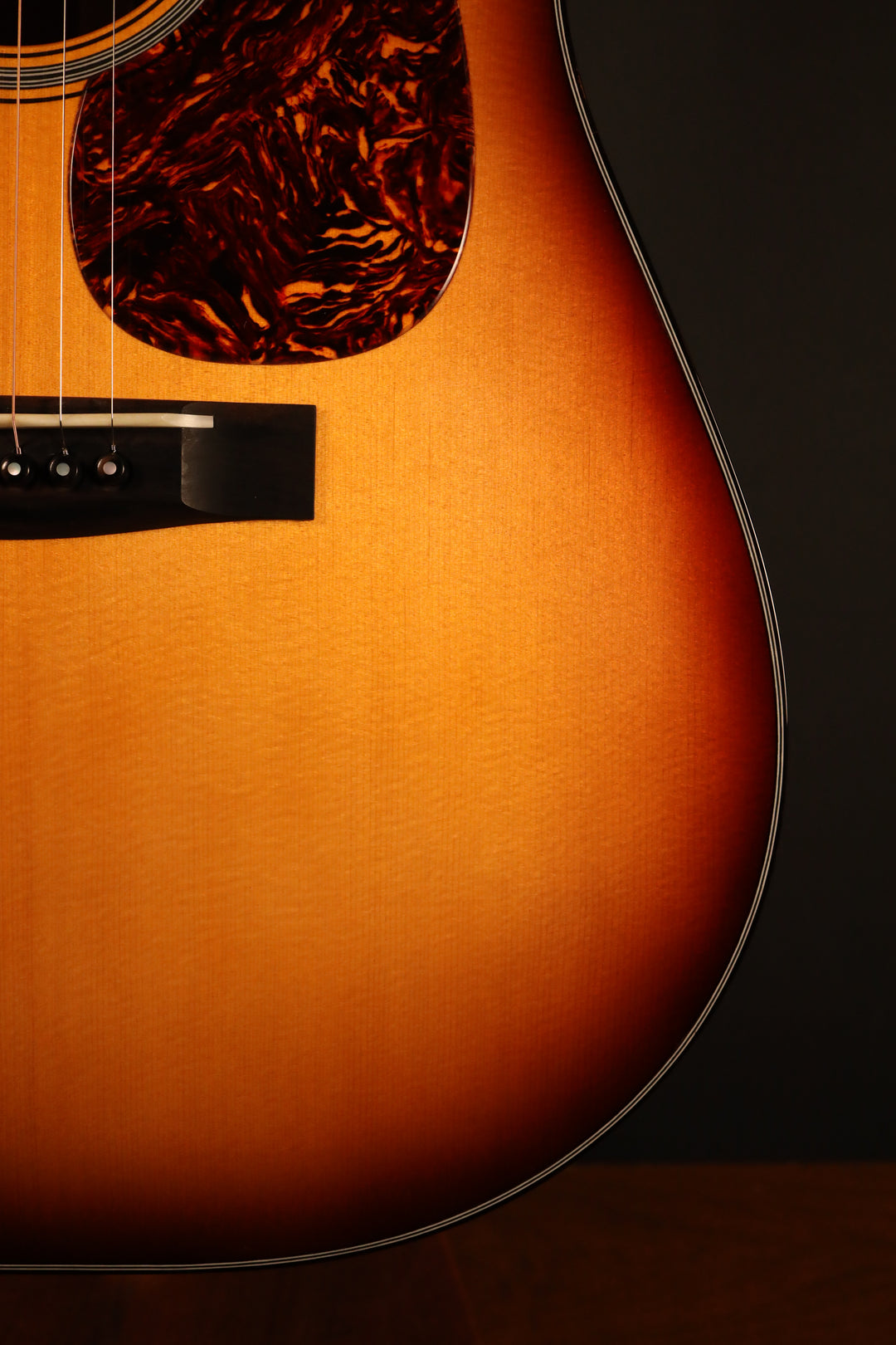 Huss and Dalton TD-M Custom - Sitka Spruce/Fiddleback Mahogany (NEW)