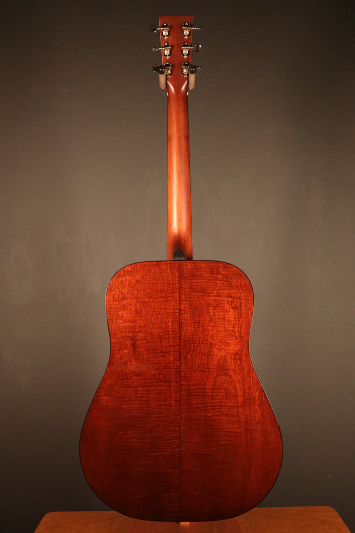Huss and Dalton TD-M Custom - Sitka Spruce/Fiddleback Mahogany (NEW)