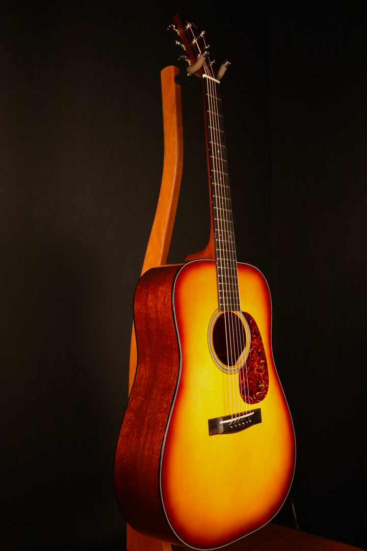 Huss and Dalton TD-M Custom - Sitka Spruce/Fiddleback Mahogany (NEW)
