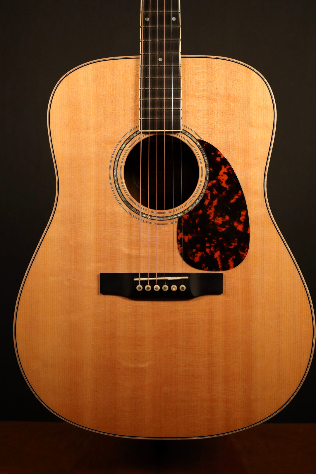 Larrivee D-09 Custom - Sitka Spruce/Walnut (2014)