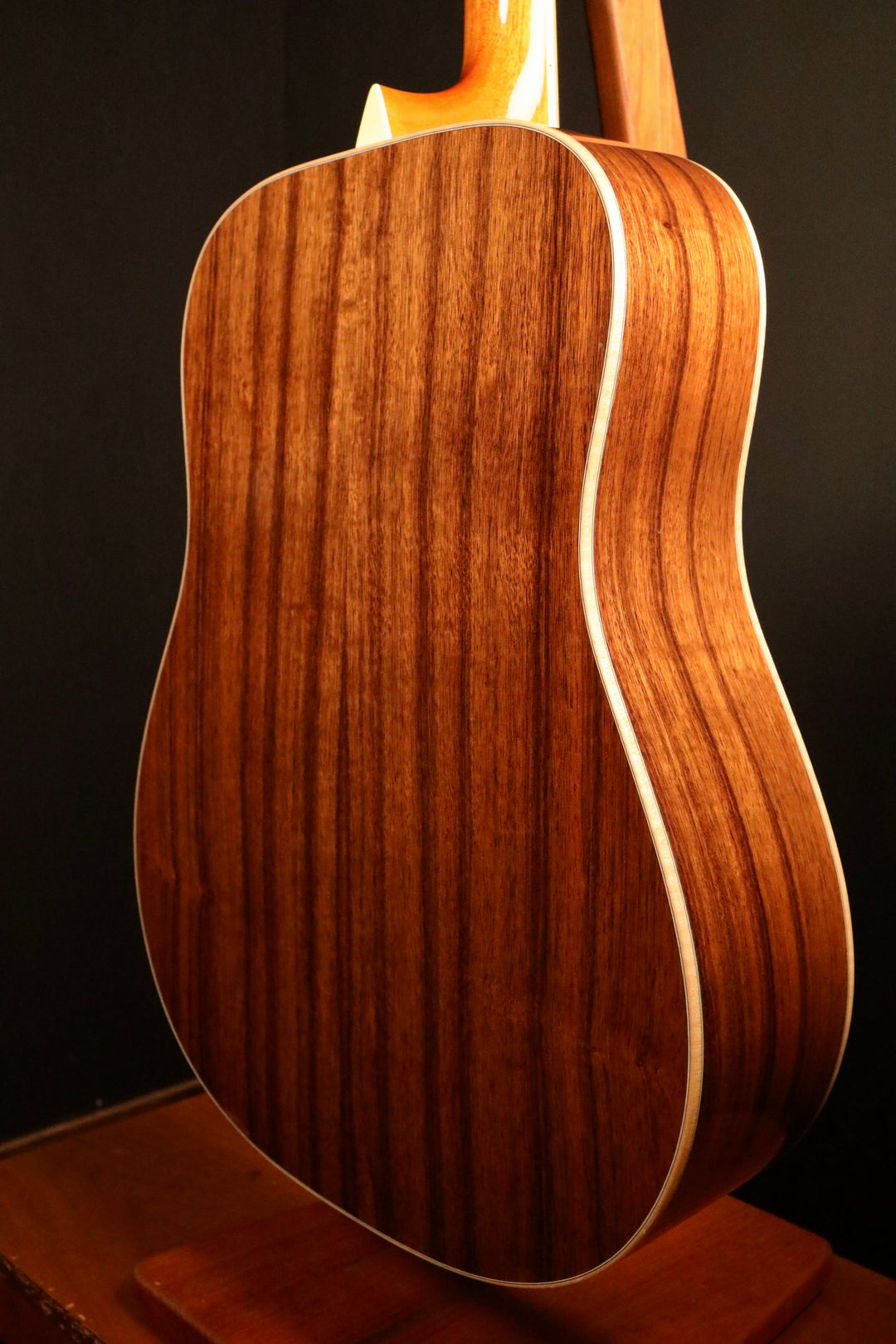 Larrivee D-09 Custom - Sitka Spruce/Walnut (2014)