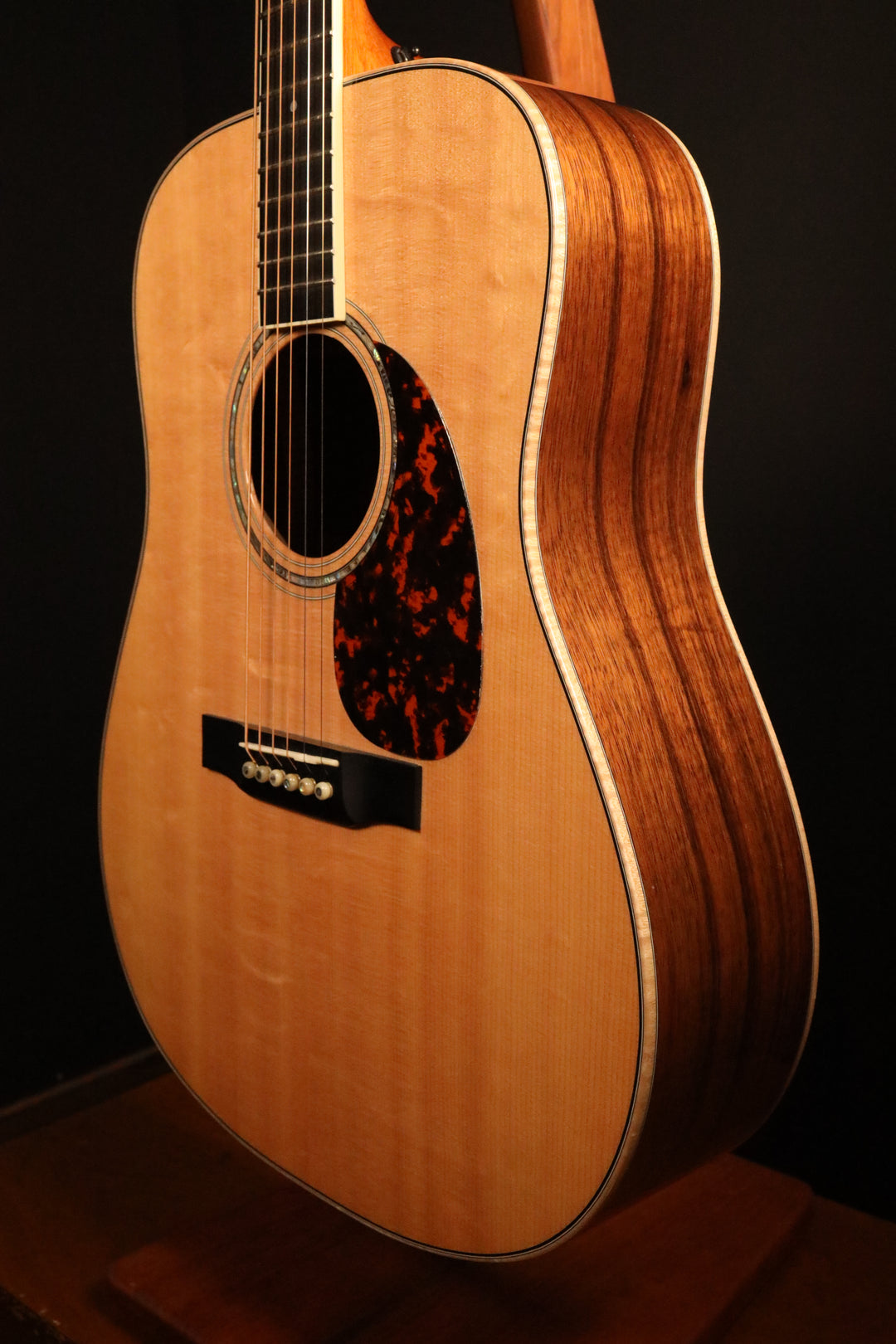 Larrivee D-09 Custom - Sitka Spruce/Walnut (2014)