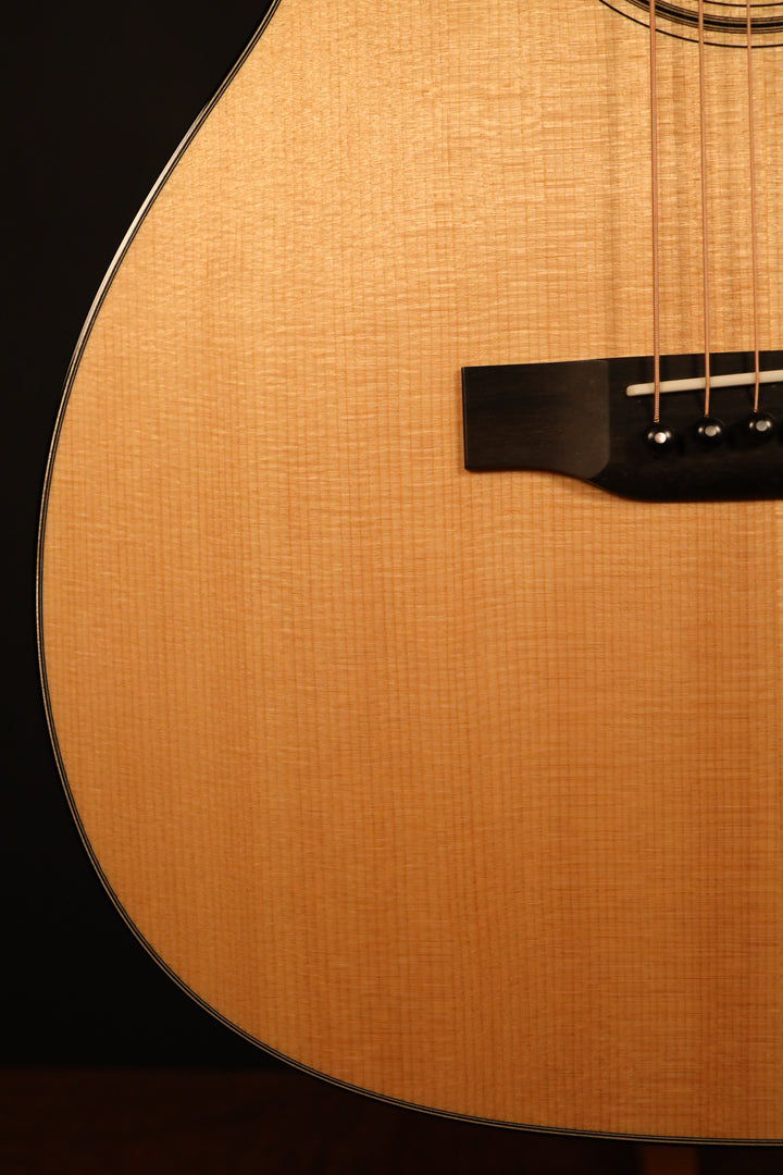 Collings OM-1 VN - Sitka Spruce/Honduran Mahogany (2024)