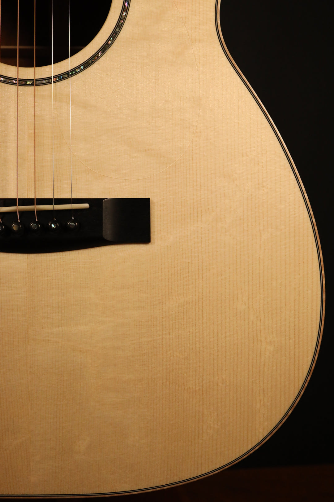 Huss and Dalton CM 12-Fret Cutaway Custom - Bearclaw Italian Spruce/Quilted Sapele (NEW)