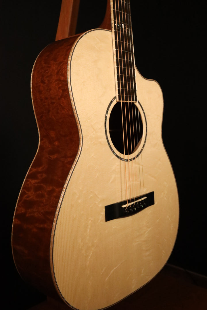 Huss and Dalton CM 12-Fret Cutaway Custom - Bearclaw Italian Spruce/Quilted Sapele (NEW)