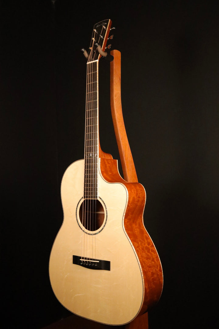 Huss and Dalton CM 12-Fret Cutaway Custom - Bearclaw Italian Spruce/Quilted Sapele (NEW)