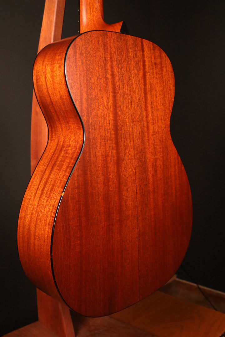 Collings 01 T S - Sitka Spruce/Mahogany (NEW)