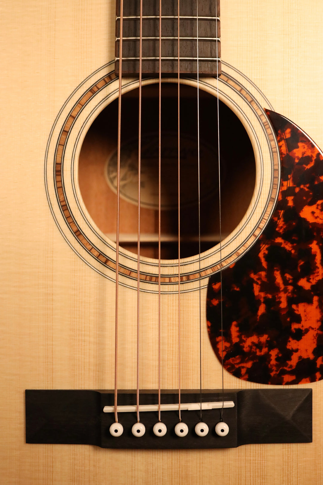 Larrivee OM-24 Mahogany Custom - Adirondack Spruce/Mahogany (NEW)