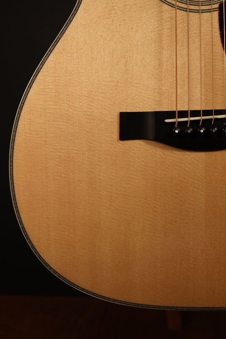 Santa Cruz Founder Collection 000 - Sitka Spruce/Indian Rosewood (NEW) with LR Baggs Hi-Fi Duet Pickup
