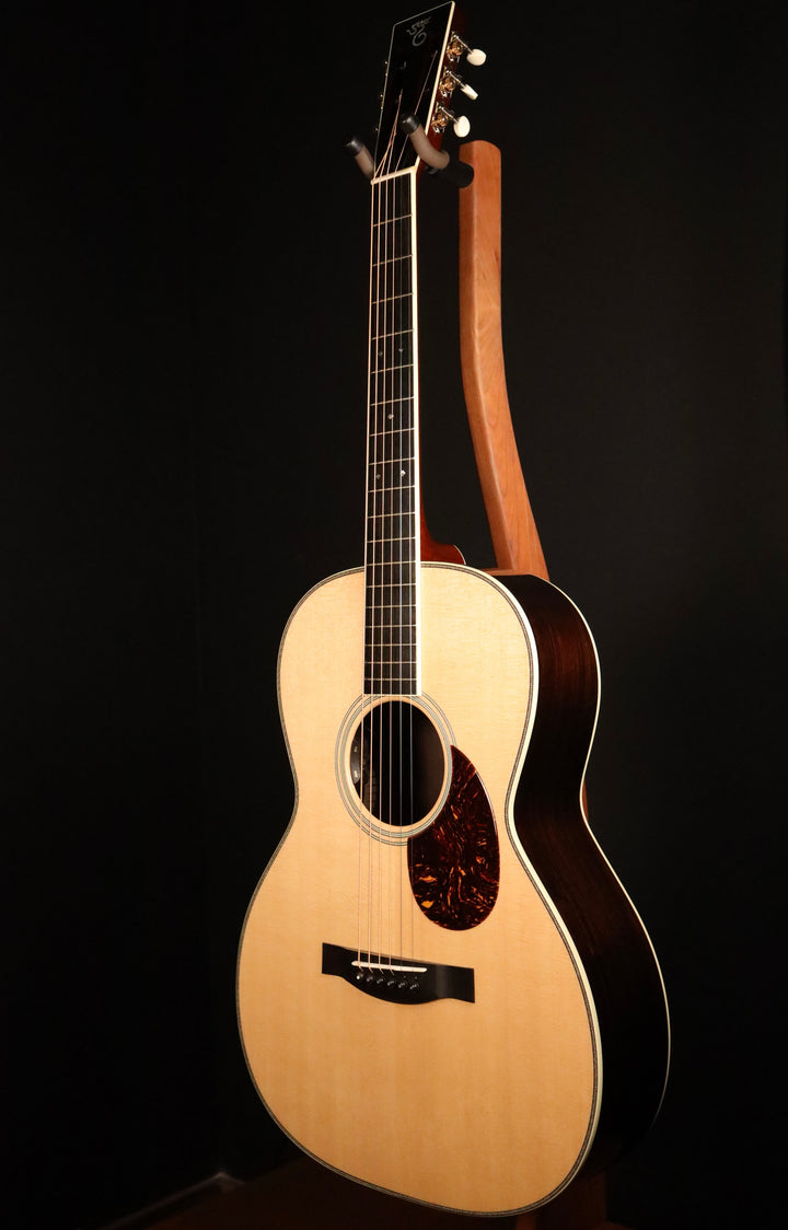 Santa Cruz Founder Collection 000 - Sitka Spruce/Indian Rosewood (NEW) with LR Baggs Hi-Fi Duet Pickup