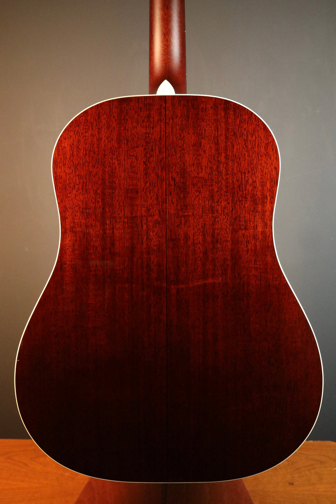Santa Cruz Vintage Jumbo - German Spruce/Mahogany (NEW)