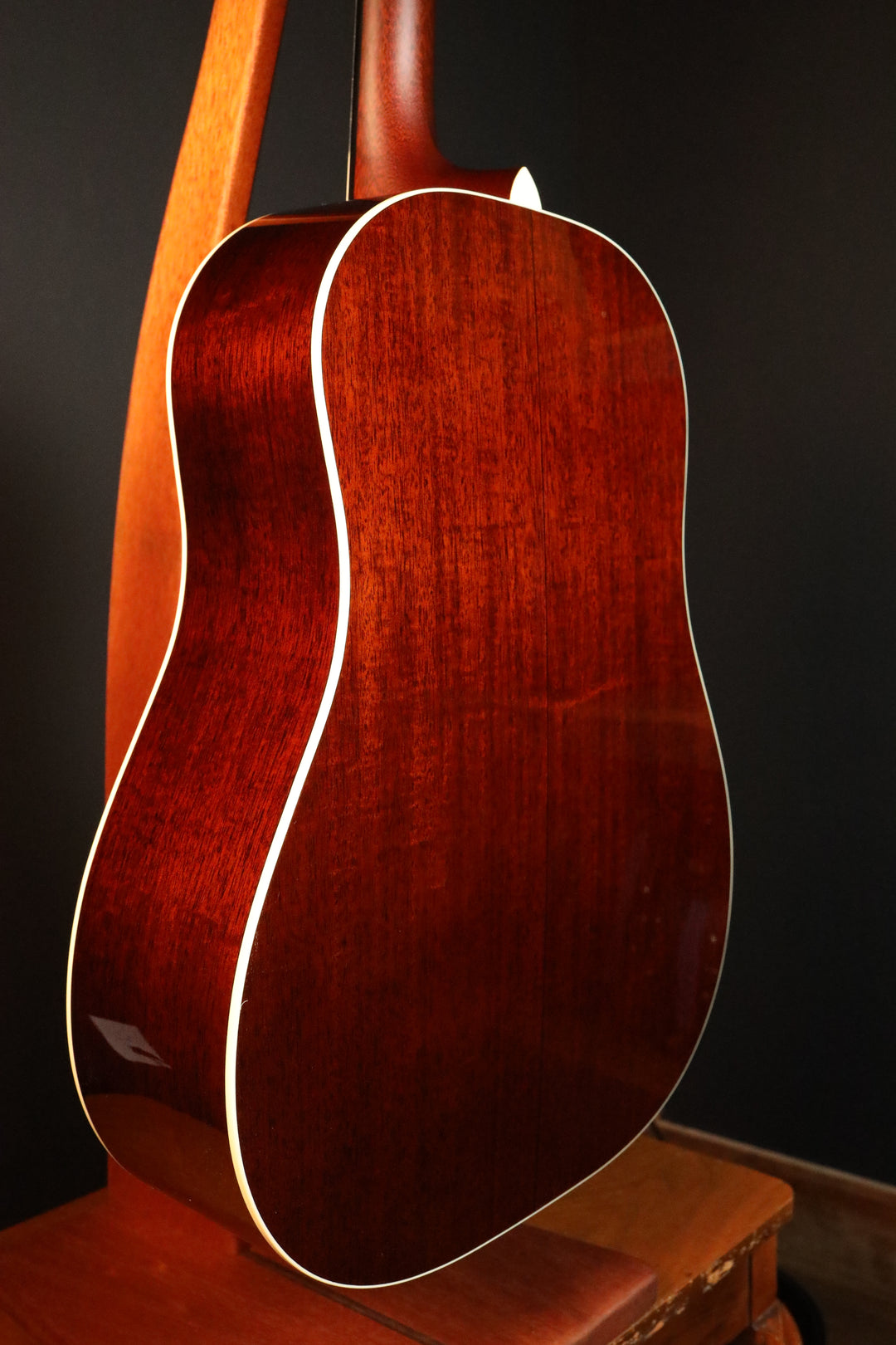 Santa Cruz Vintage Jumbo - German Spruce/Mahogany (NEW)