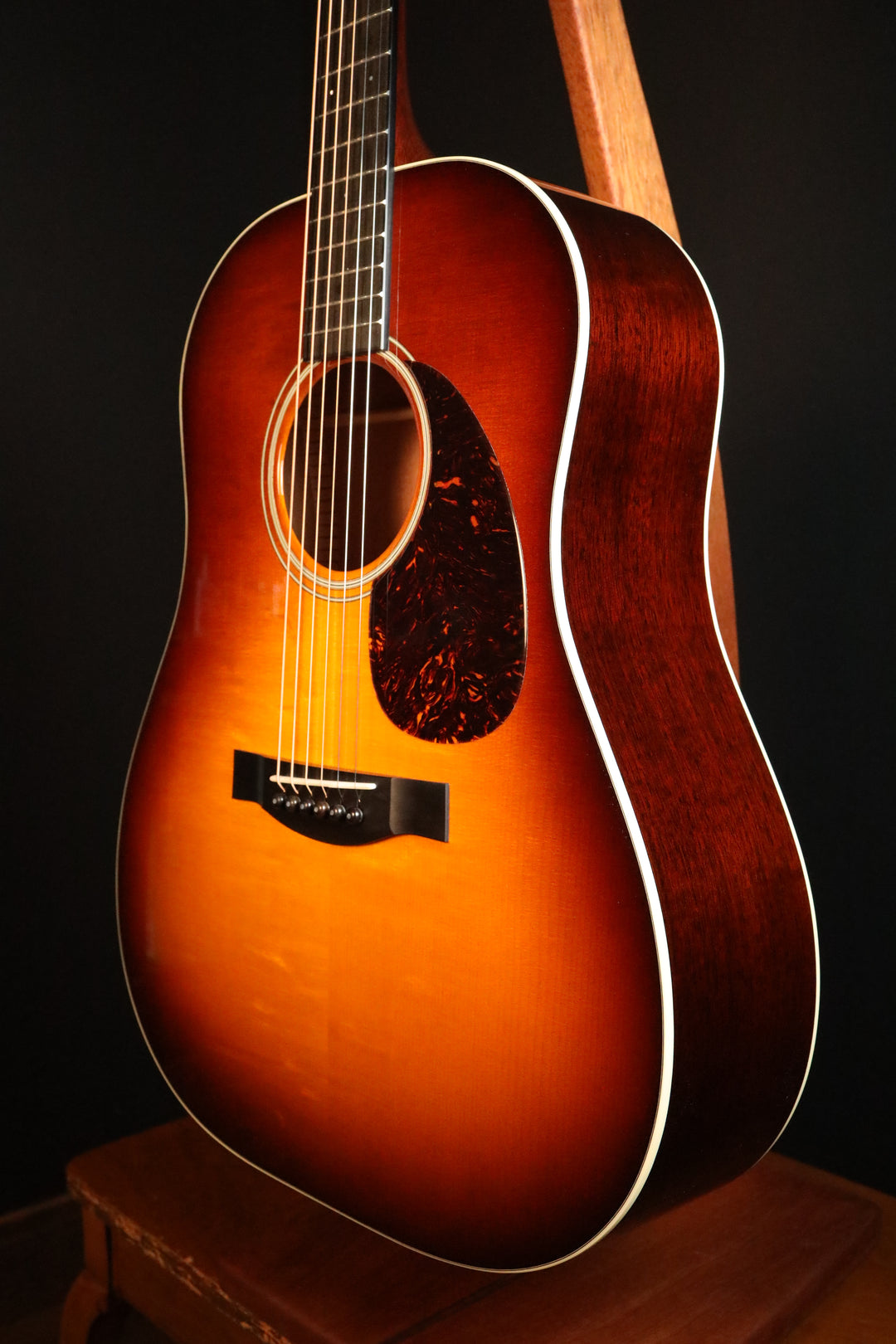 Santa Cruz Vintage Jumbo - German Spruce/Mahogany (NEW)