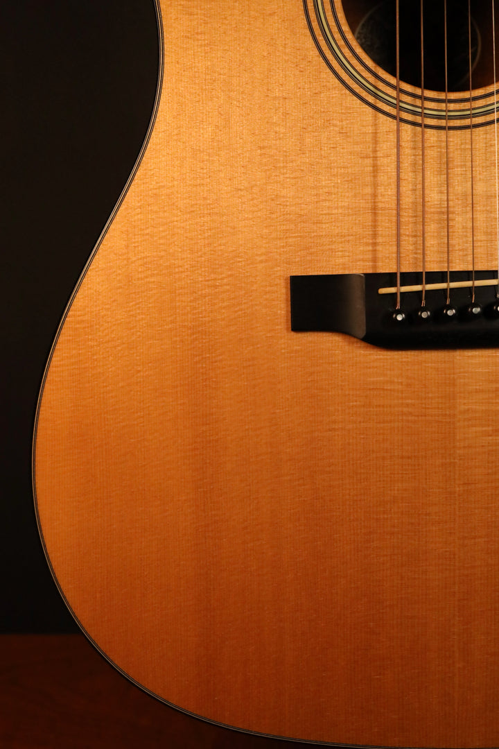 Collings CJ Mh SS - Sitka Spruce/Mahogany, K&amp;K pickup (Used - 2011)