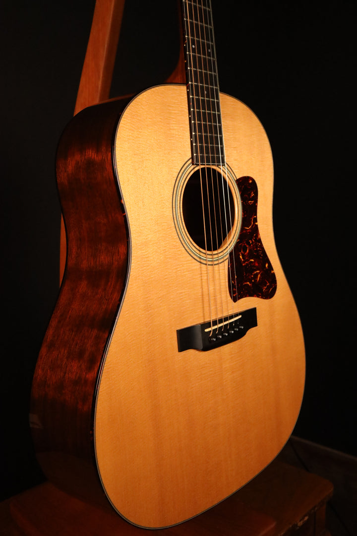Collings CJ Mh SS - Sitka Spruce/Mahogany, K&amp;K pickup (Used - 2011)
