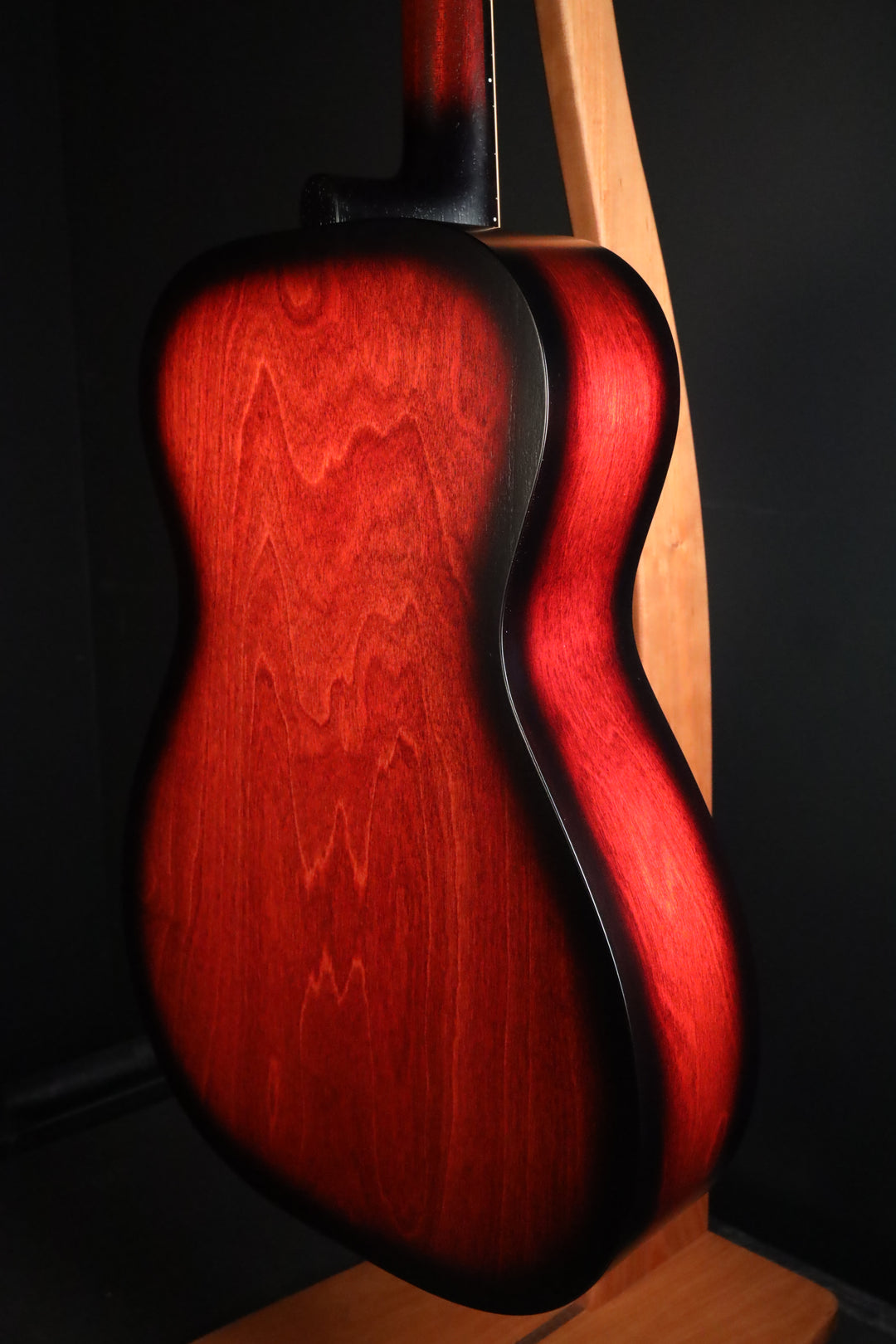 Beard Radio Standard R Model Roundneck with Fishman Nashville Pickup - NEW