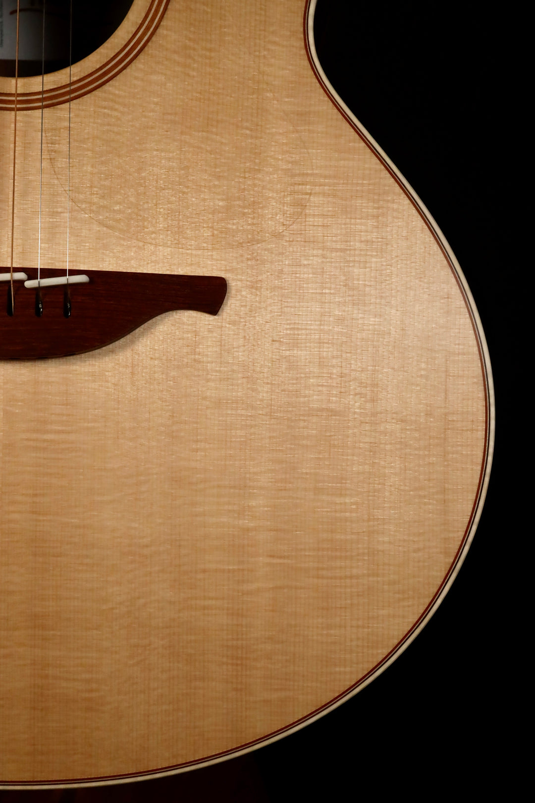 Lowden F-21 - Sitka Spruce/Walnut (NEW)