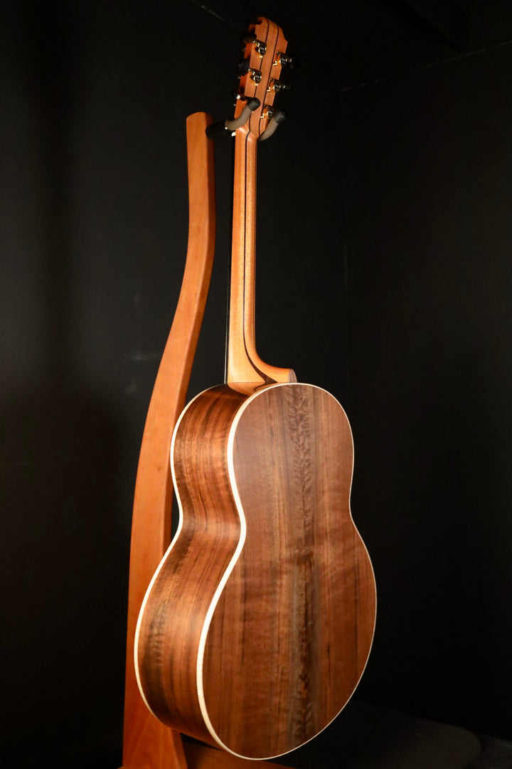 Lowden F-21 - Sitka Spruce/Walnut (NEW)