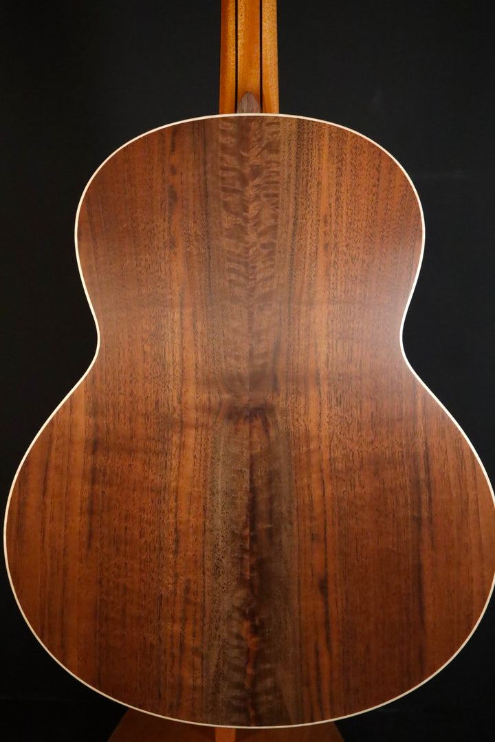 Lowden F-21 - Sitka Spruce/Walnut (NEW)