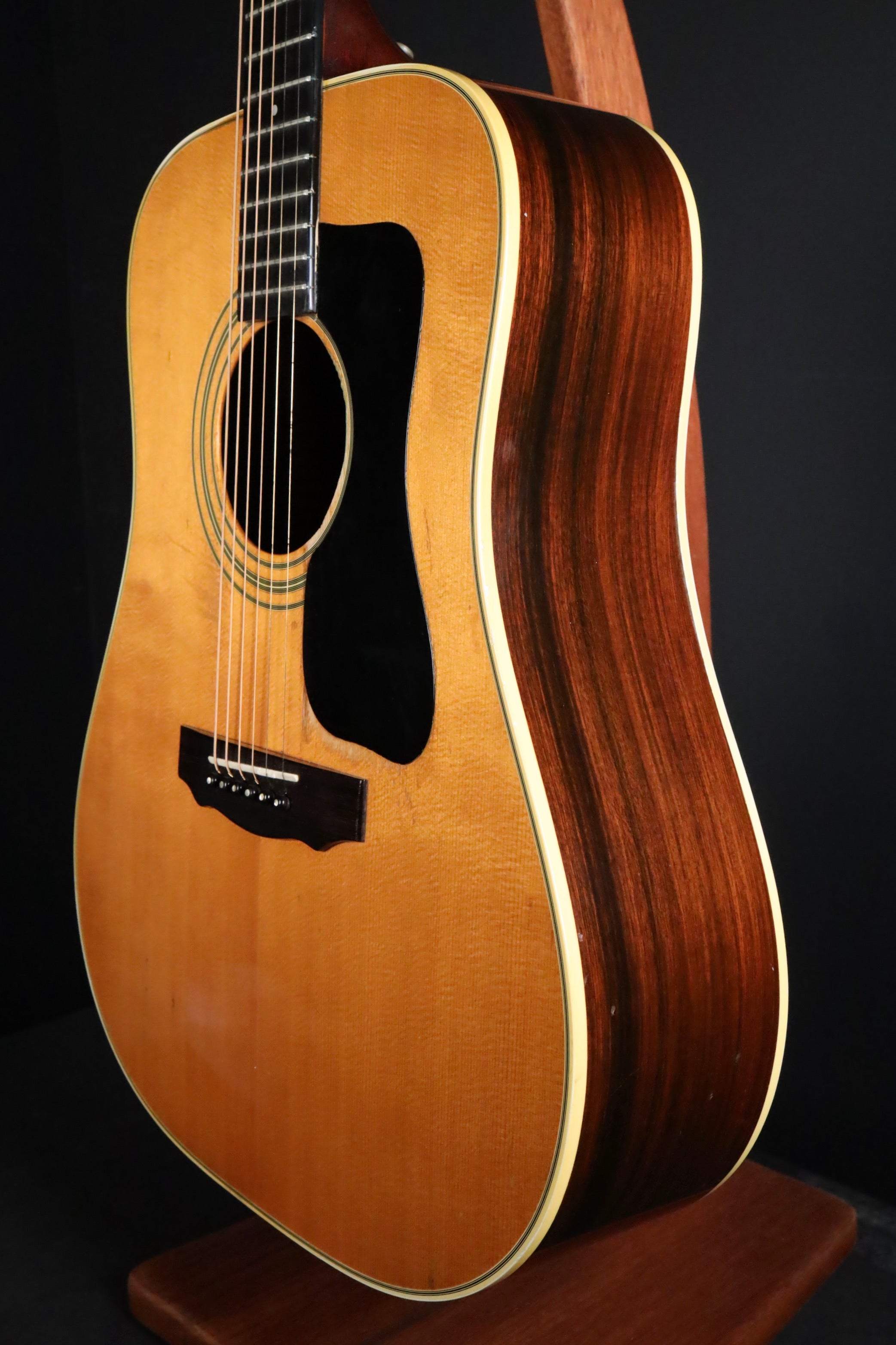 GUILD D-50アコースティックギター ドレッドノート1976年製 1976年製Guild D-50 - YouTube