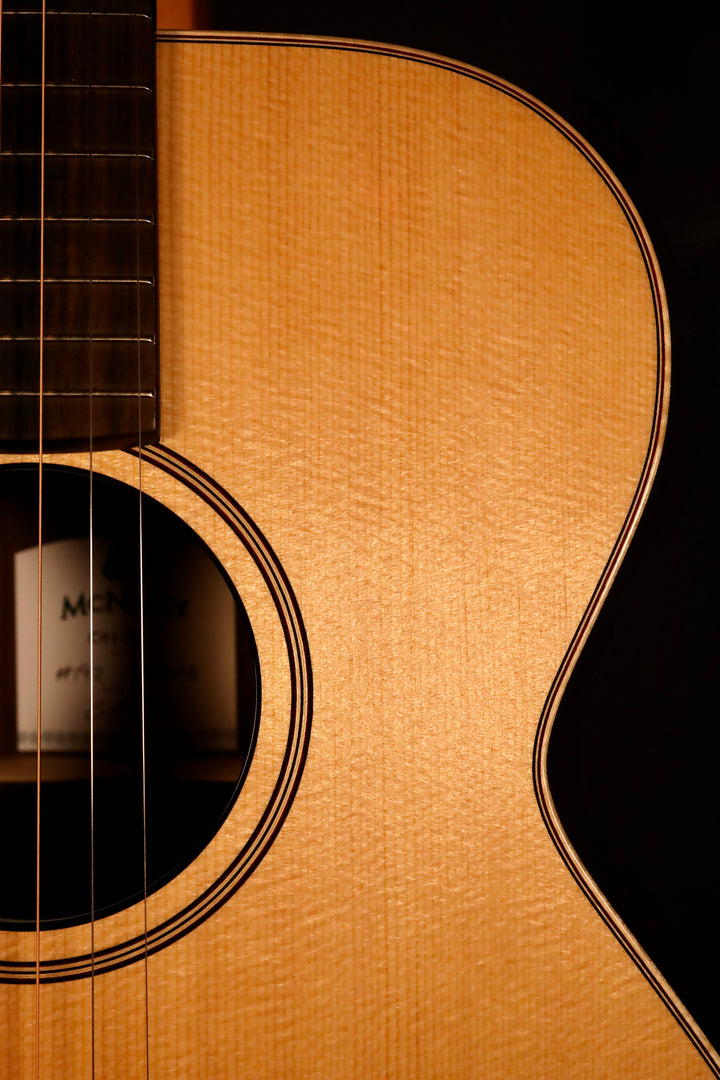 McNally OM32 - Sitka Spruce/East Indian Rosewood (NEW)