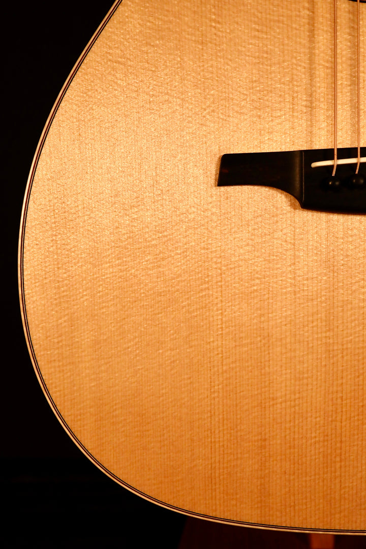 McNally OM32 - Sitka Spruce/East Indian Rosewood (NEW)
