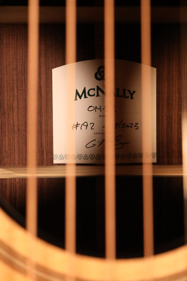 McNally OM32 - Sitka Spruce/East Indian Rosewood (NEW)