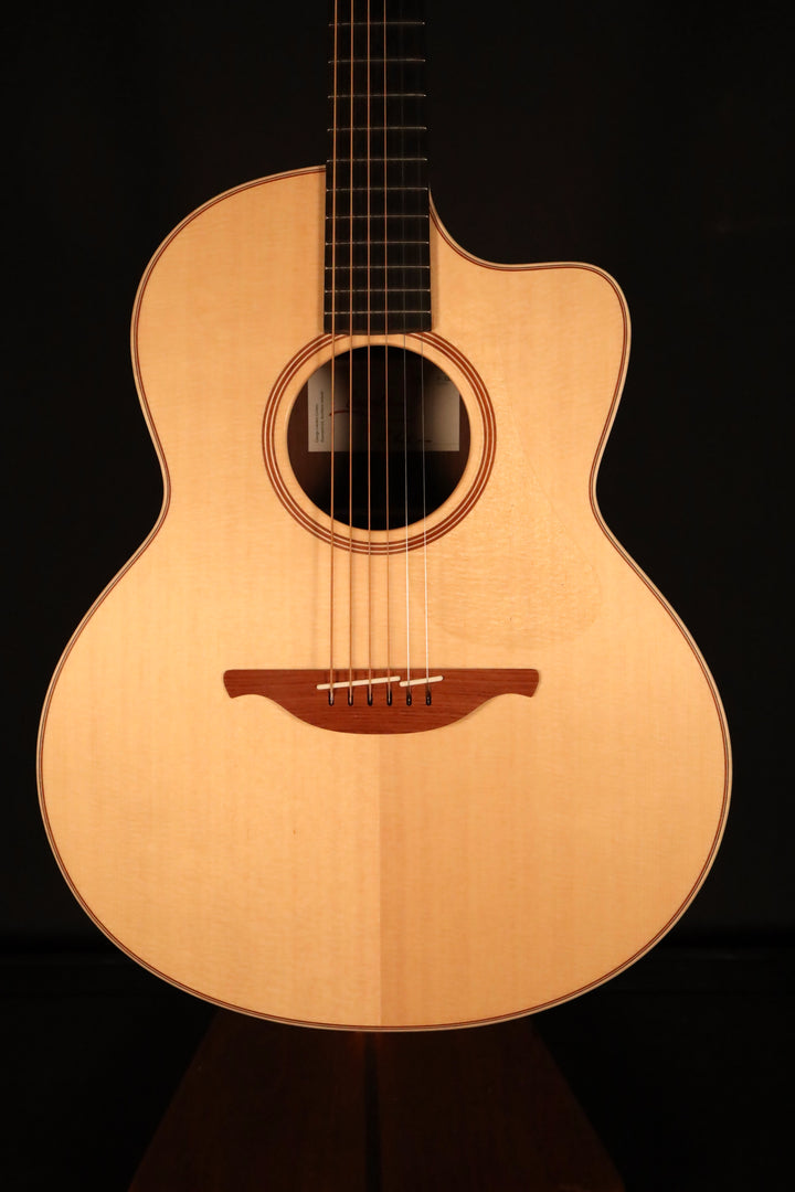 Lowden F-32C - Sitka Spruce/East Indian Rosewood (NEW)