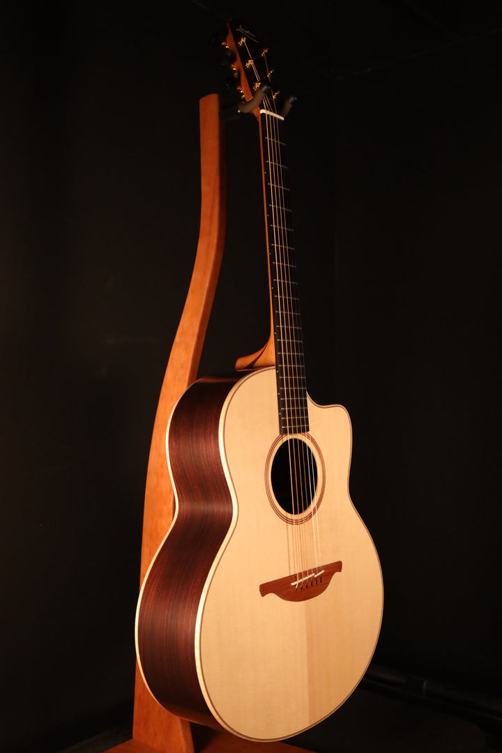 Lowden F-32C - Sitka Spruce/East Indian Rosewood (NEW)
