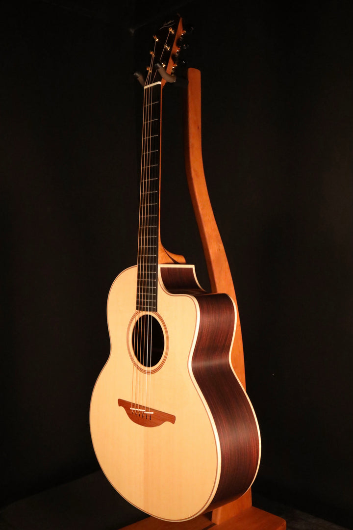 Lowden F-32C - Sitka Spruce/East Indian Rosewood (NEW)