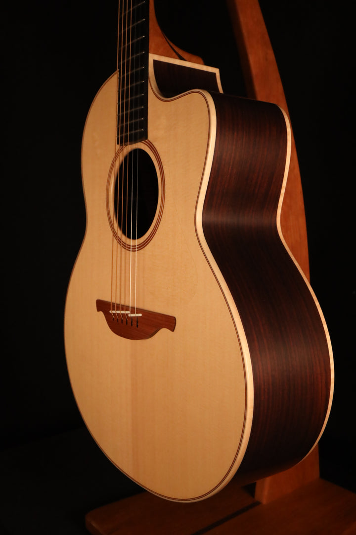 Lowden F-32C - Sitka Spruce/East Indian Rosewood (NEW)