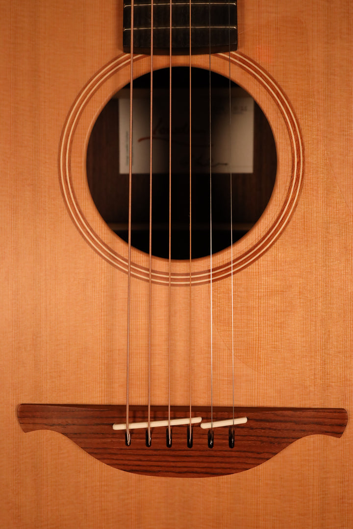 Lowden O-25 - Red Cedar/East Indian Rosewood (NEW)