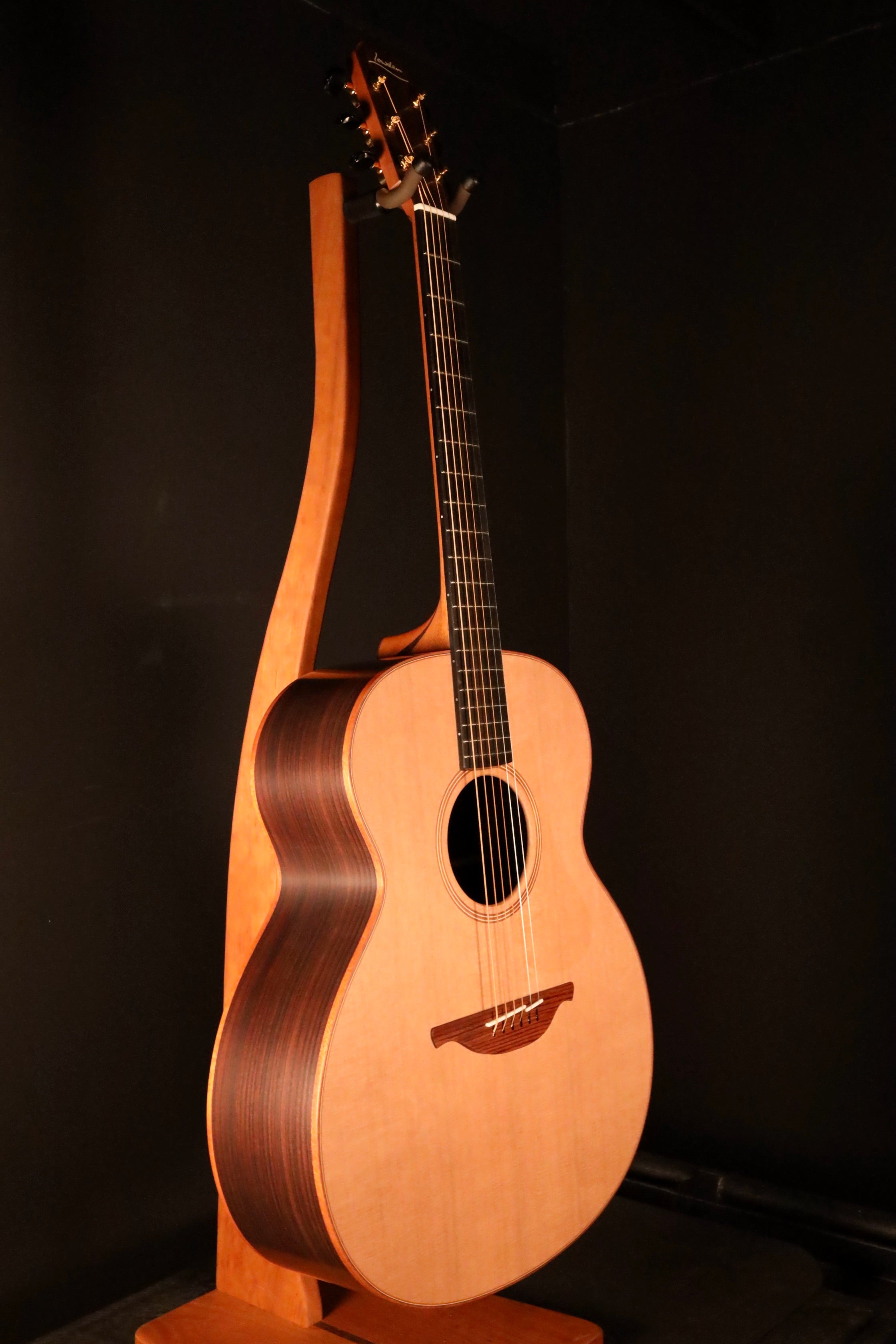 Lowden O-25 - Red Cedar/East Indian Rosewood – Organic Sounds