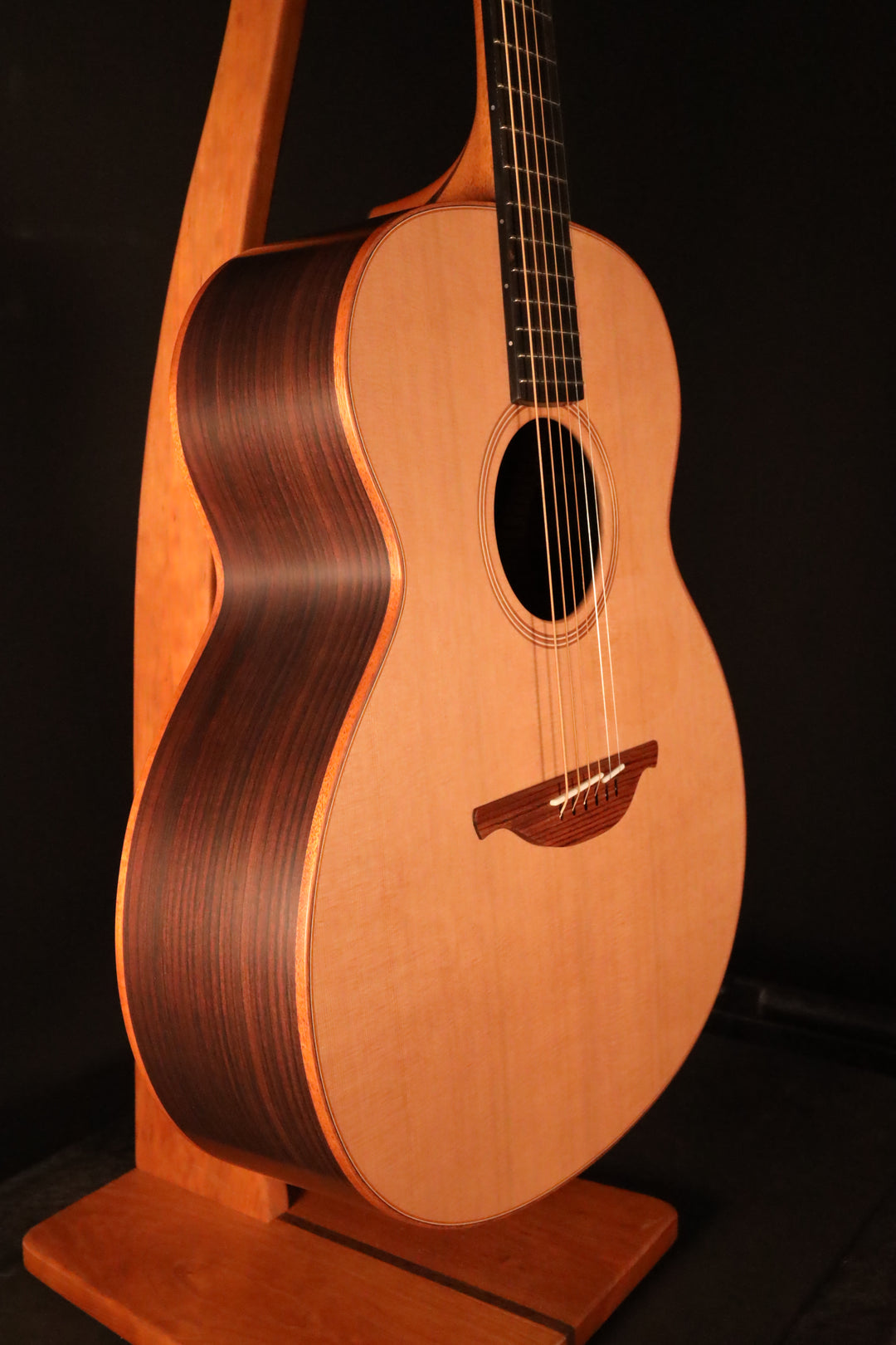 Lowden O-25 - Red Cedar/East Indian Rosewood (NEW)