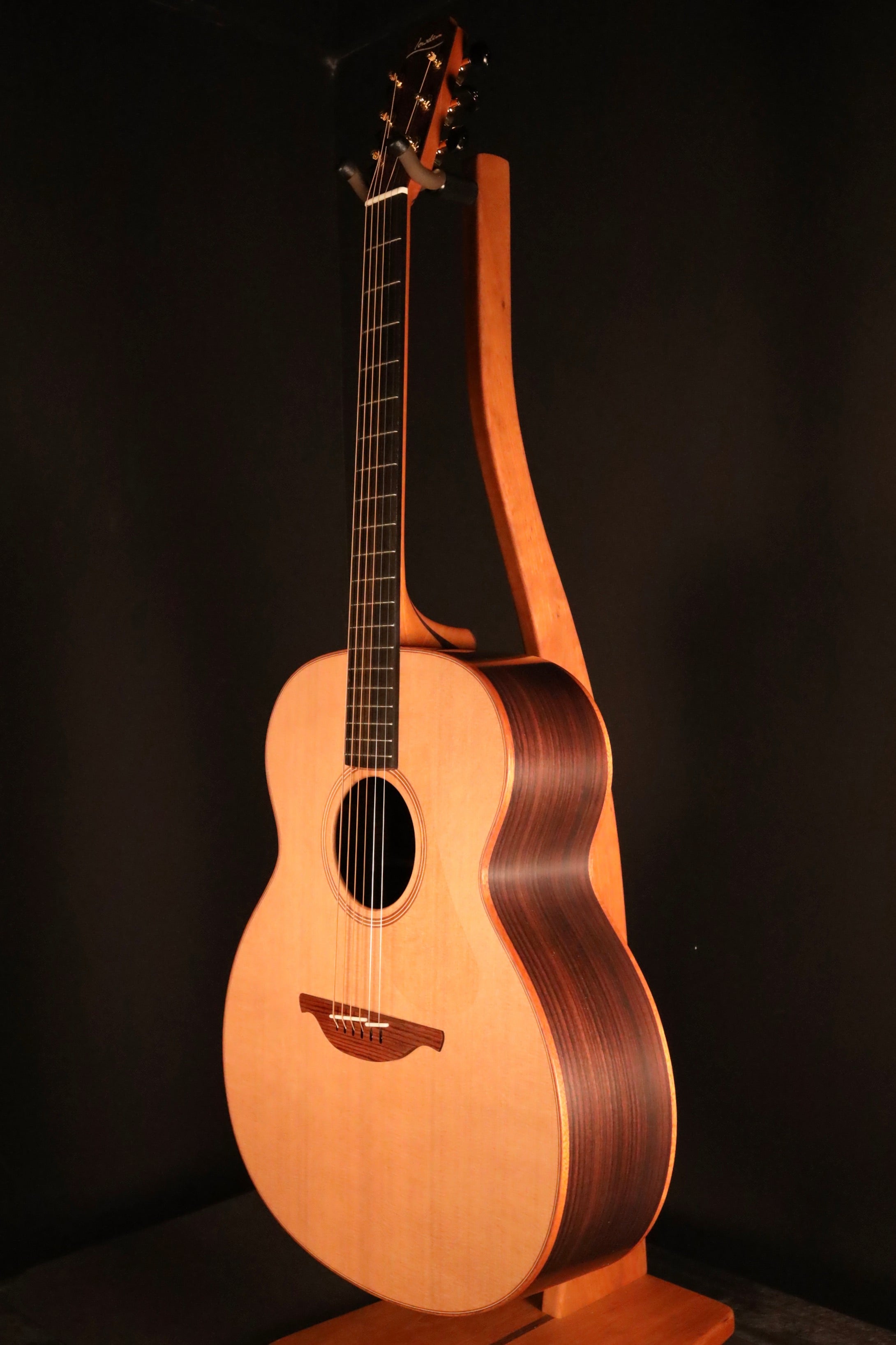 ギター Lowden O-25 Lowden O-25 - Red Cedar/East Indian Rosewood – Organic Sounds