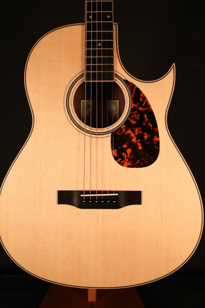 Larrivee C-03R-TE Tommy Emmanuel Custom Shop Tribute Guitar (NEW)