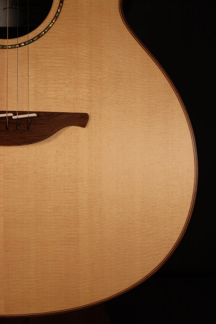 Lowden O-35 - Lutz Spruce/Ancient Bog Oak, LR Baggs Anthem Pickup (NEW)