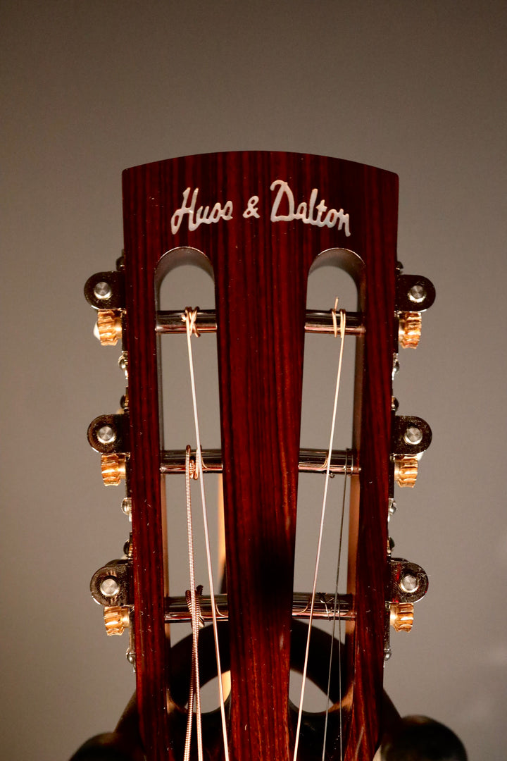 Huss and Dalton 00-SP Engelmann Spruce/East Indian Rosewood (NEW)
