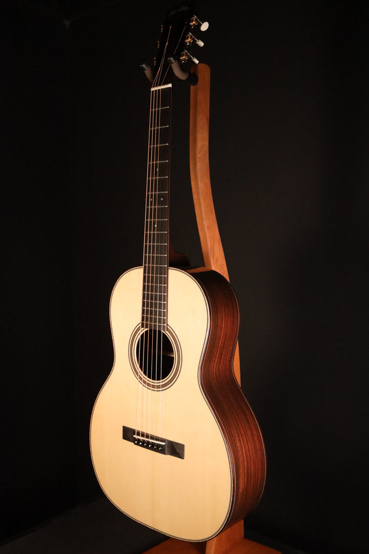 Huss and Dalton 00-SP Engelmann Spruce/East Indian Rosewood (NEW)
