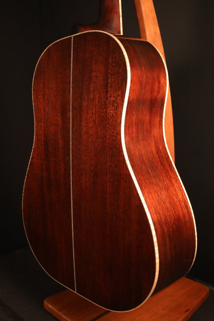 Huss and Dalton DS 14 Fret Standard - Sitka Spruce/Mahogany (NEW)