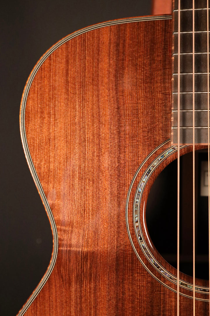 Santa Cruz OM Custom - "San Lorenzo" Sinker Redwood/African Blackwood (NEW)