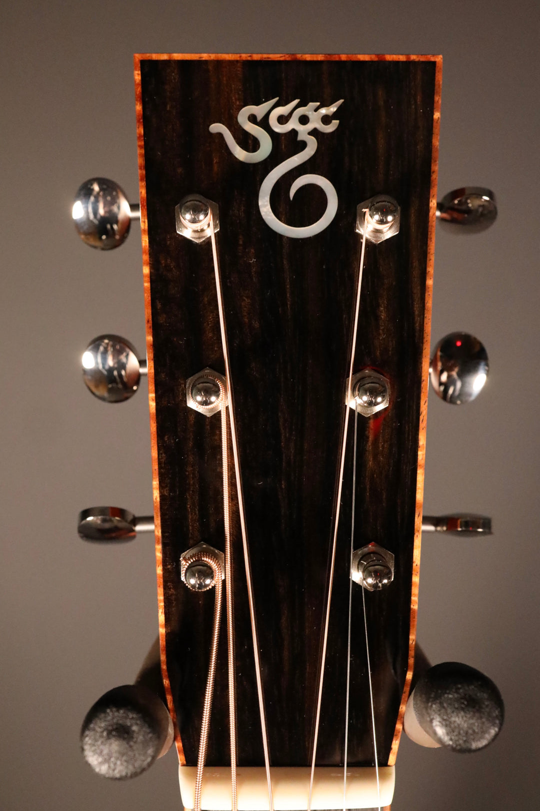 Santa Cruz OM Custom - "San Lorenzo" Sinker Redwood/African Blackwood (NEW)