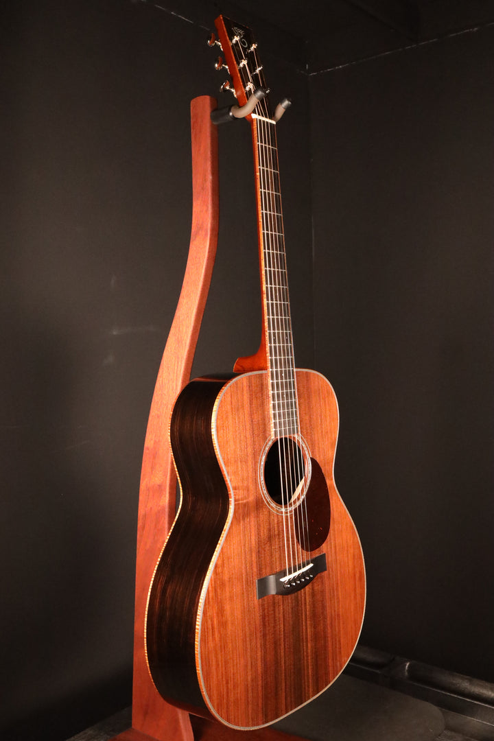 Santa Cruz OM Custom - "San Lorenzo" Sinker Redwood/African Blackwood (NEW)